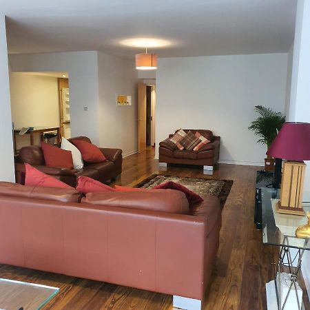 Modern Apt @Tramway Theatre Appartamento Glasgow Esterno foto
