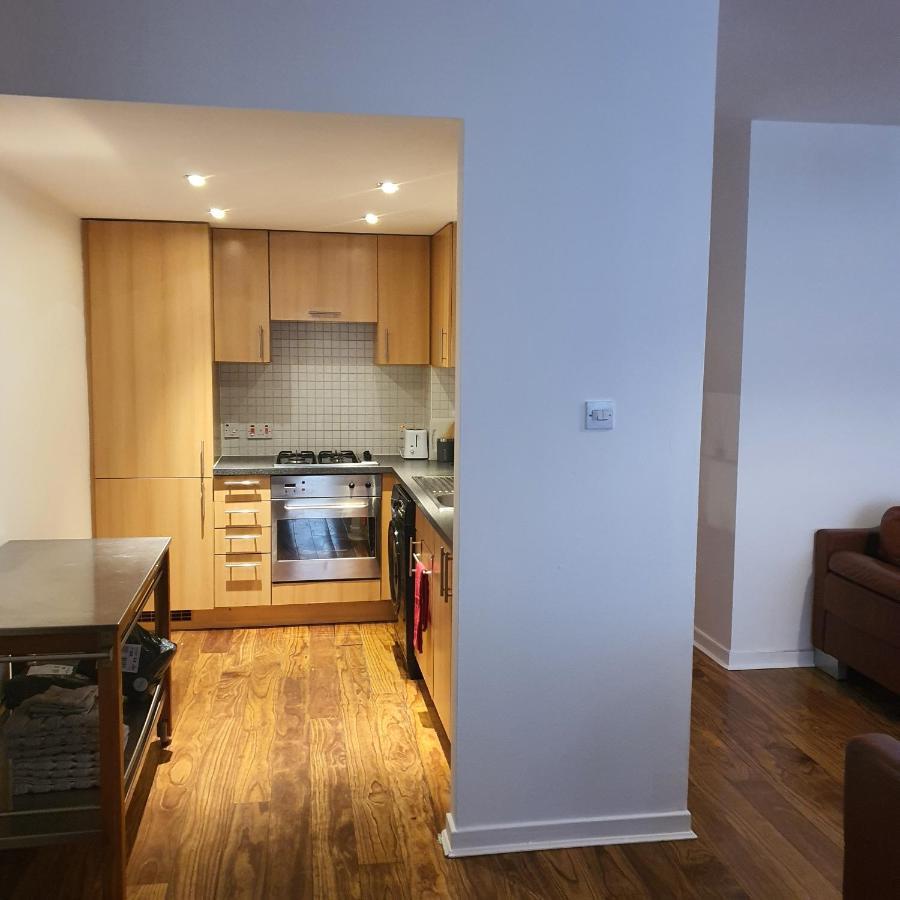 Modern Apt @Tramway Theatre Appartamento Glasgow Esterno foto