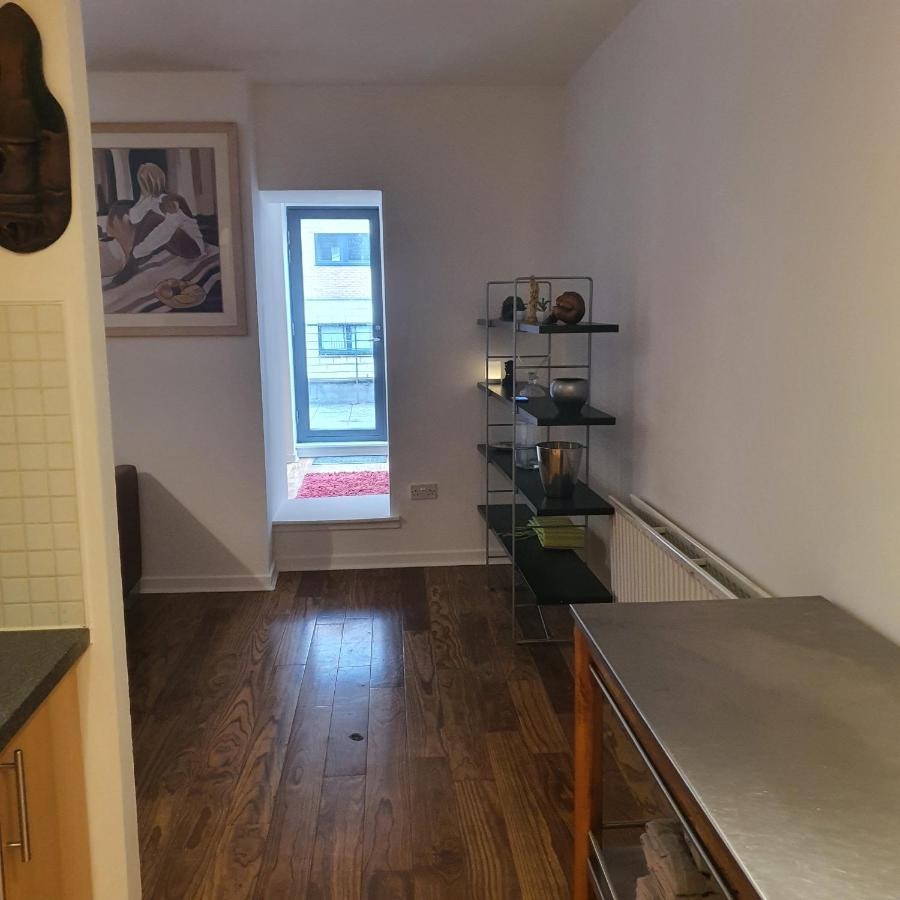 Modern Apt @Tramway Theatre Appartamento Glasgow Esterno foto