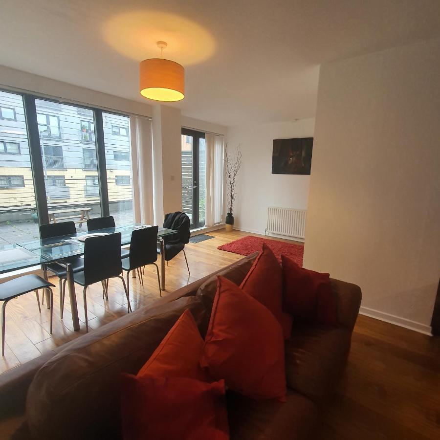 Modern Apt @Tramway Theatre Appartamento Glasgow Esterno foto