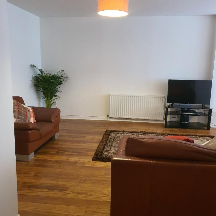 Modern Apt @Tramway Theatre Appartamento Glasgow Esterno foto